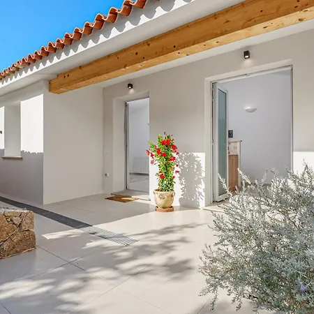 La Maddalena 8&1, Vasilius