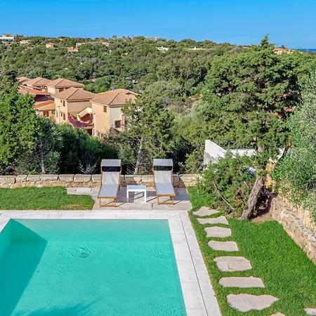 La Maddalena 8&1, Vasilius Villa *