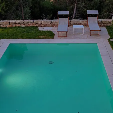 La Maddalena 8&1, Vasilius 포르투 세르보