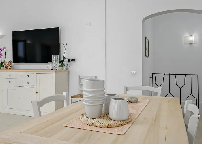 Villa La Maddalena 8&1, Vasilius Porto Cervo