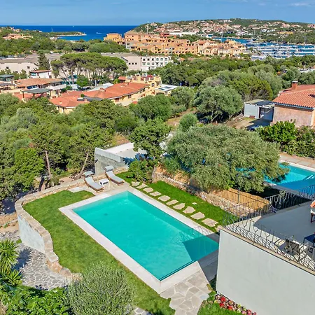 Villa La Maddalena 8&1, Vasilius