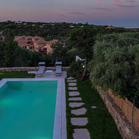 La Maddalena 8&1, Vasilius Villa *