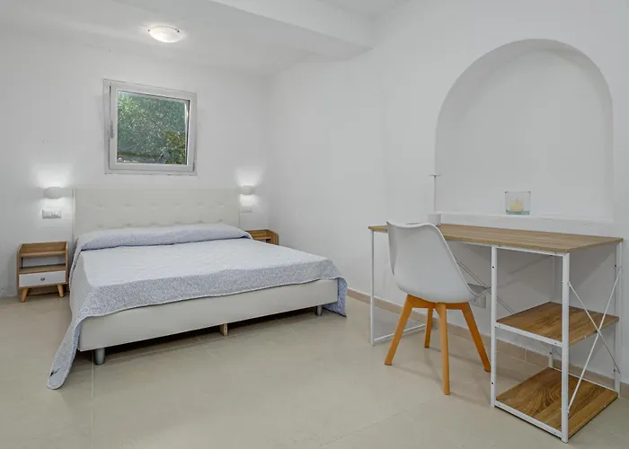 La Maddalena 8&1, Vasilius *